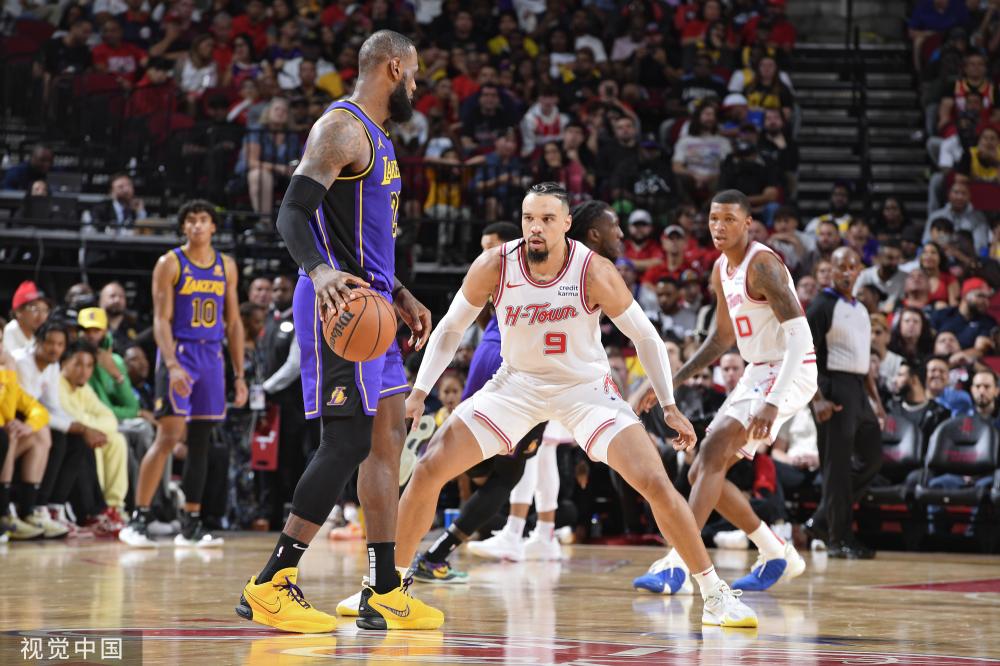 和传切配合 和传切配合