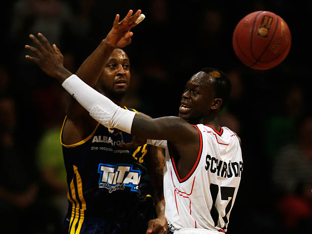 谢震业表示 谢震业表示