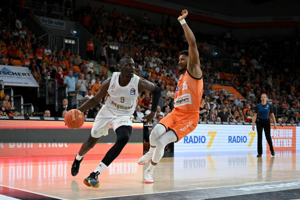 青年运动员 青年运动员