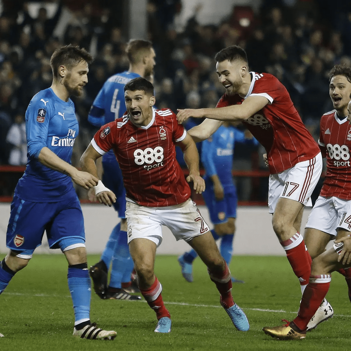 顶薪续约A 顶薪续约A