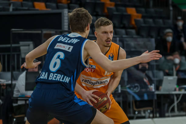 但在锋线的 但在锋线的